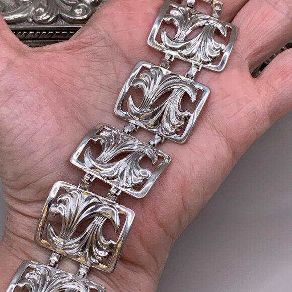 Vintage MCM Repousse Panel Link Sterling Silver Wave Bracelet WRE J217 - Picture 1 of 11